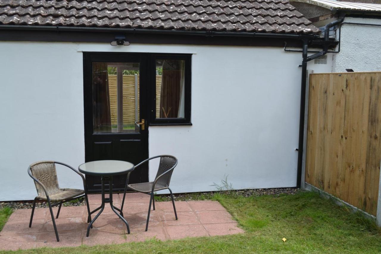 Number 4 - Lytton Tree Lodge, Reydon, Southwold Exteriör bild